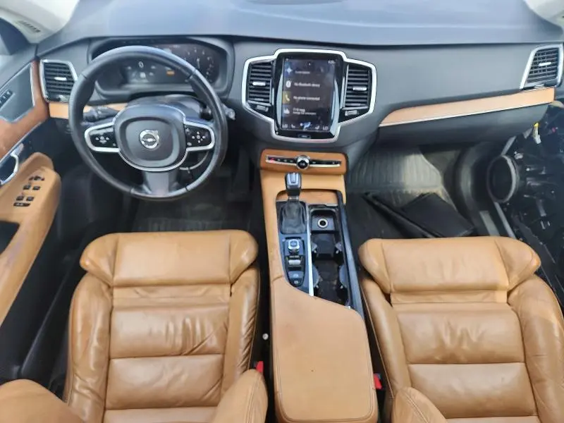 2016 VOLVO XC90 T6  