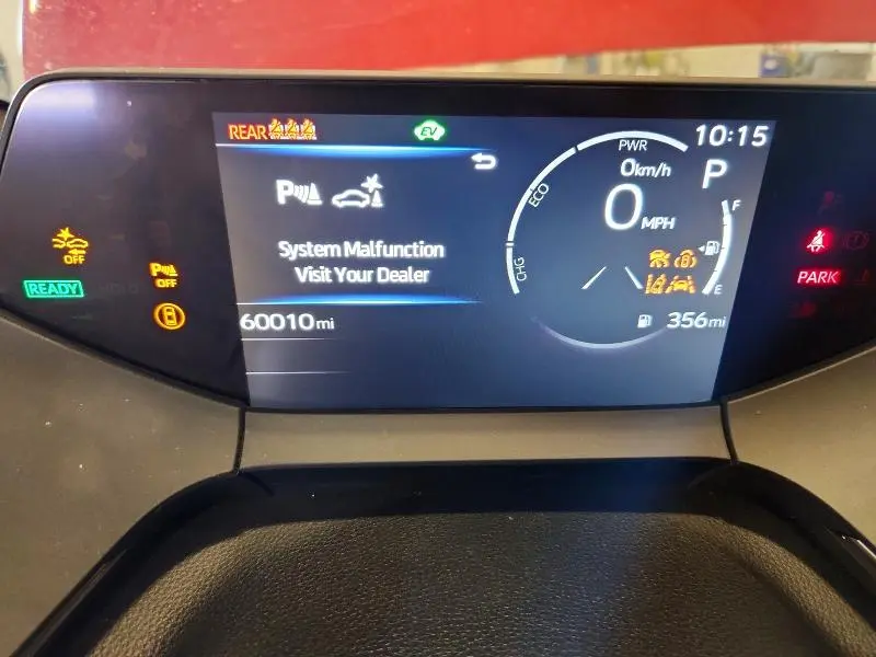 2024 TOYOTA PRIUS XLE  