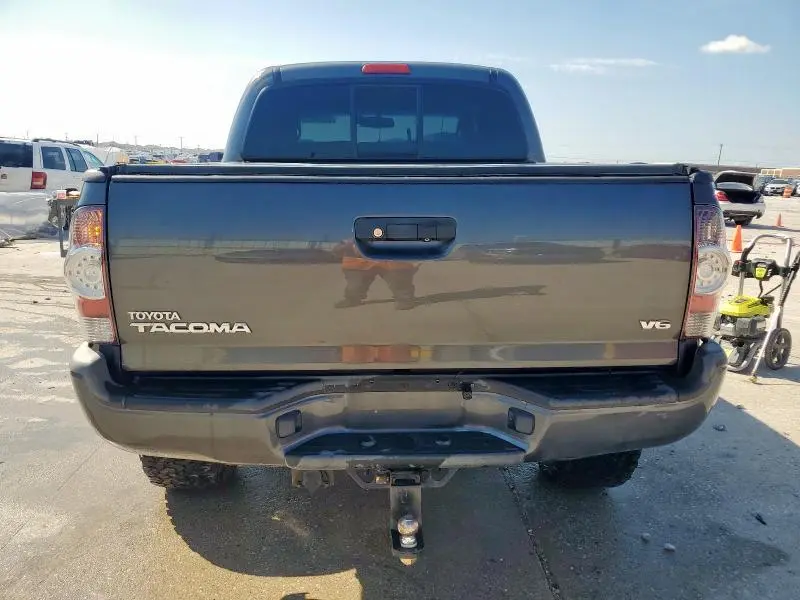 2013 TOYOTA TACOMA DOUBLE CAB  