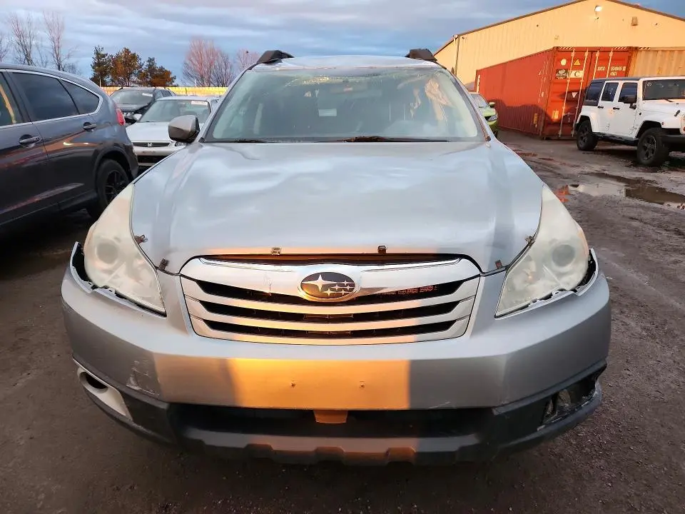 2011 SUBARU OUTBACK 2.5I PREMIUM  