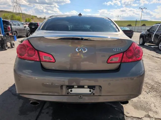 2012 INFINITI G37   