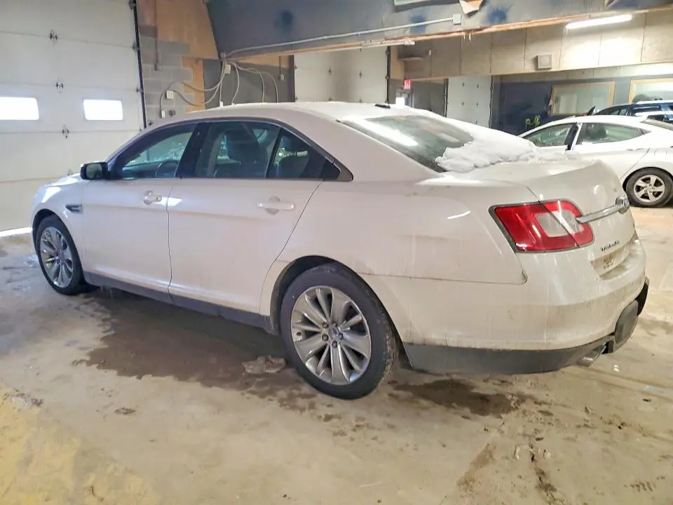 2011 FORD TAURUS LIMITED  