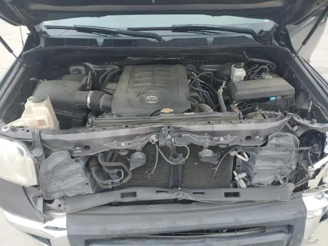 2015 TOYOTA TUNDRA CREWMAX SR5  