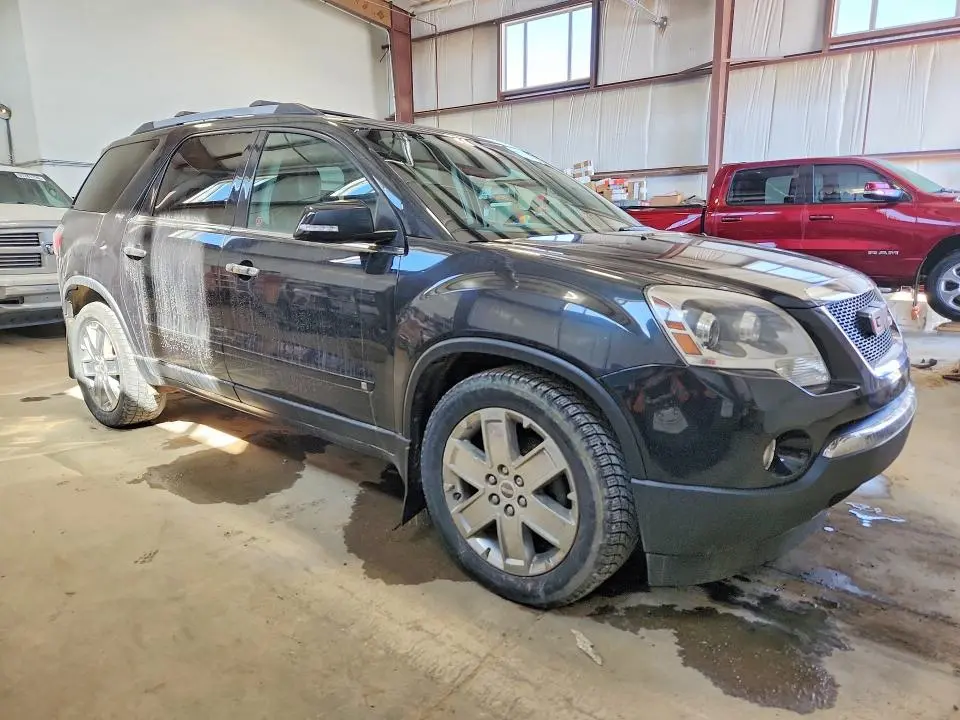 2010 GMC ACADIA SLT-2  