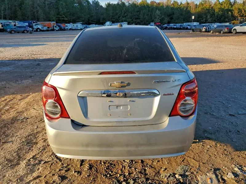 2015 CHEVROLET SONIC LTZ  