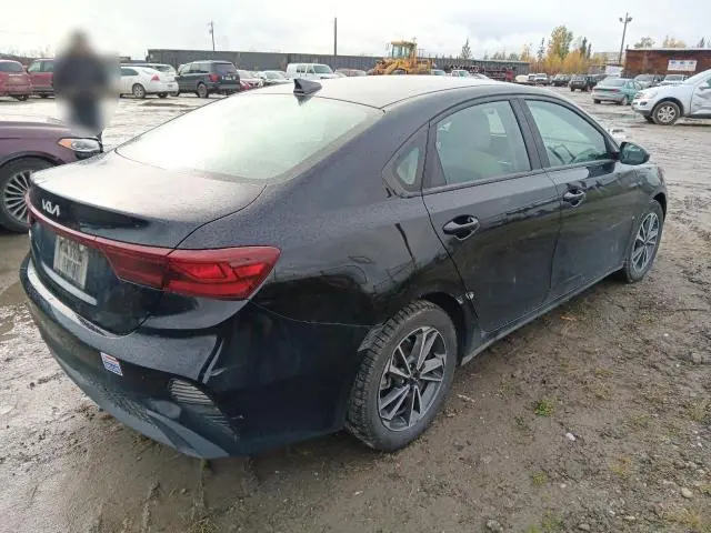 2022 KIA FORTE FE  