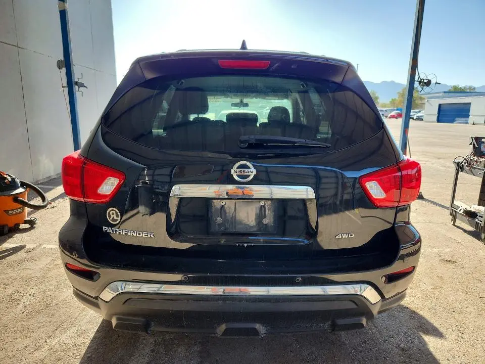 2019 NISSAN PATHFINDER S  