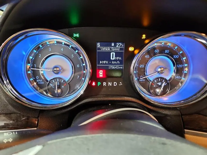 2011 CHRYSLER 300 LIMITED  