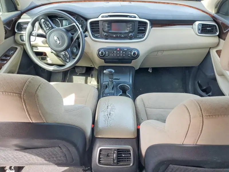 2017 KIA SORENTO LX  