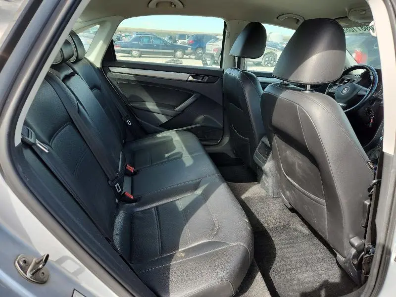 2014 VOLKSWAGEN PASSAT S  