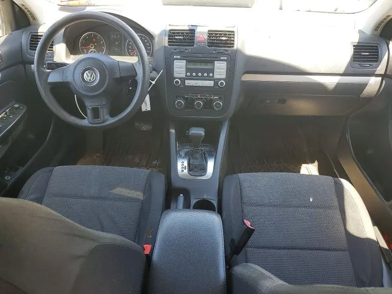 2010 VOLKSWAGEN JETTA S  