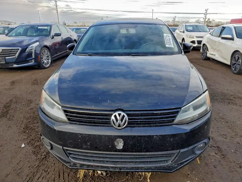 2011 VOLKSWAGEN JETTA SEL  