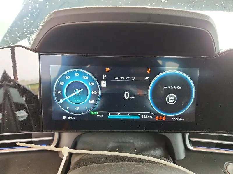 2024 HYUNDAI ELANTRA BLUE  