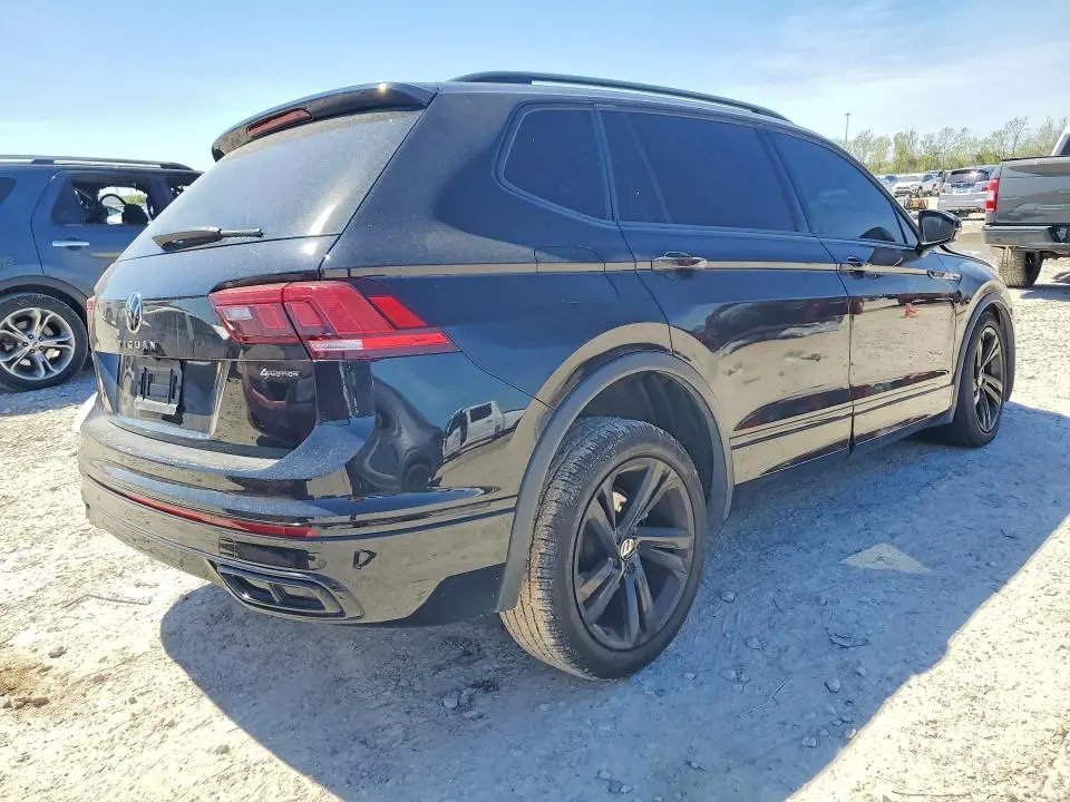 2024 VOLKSWAGEN TIGUAN SE R-LINE BLACK  