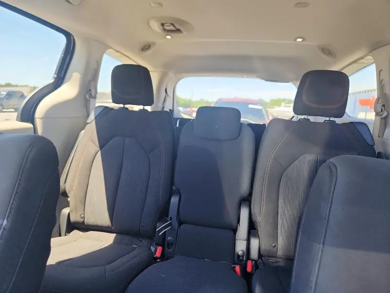 2017 CHRYSLER PACIFICA TOURING  