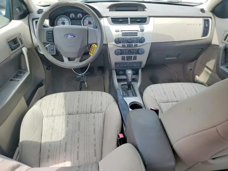 2010 FORD FOCUS SE  