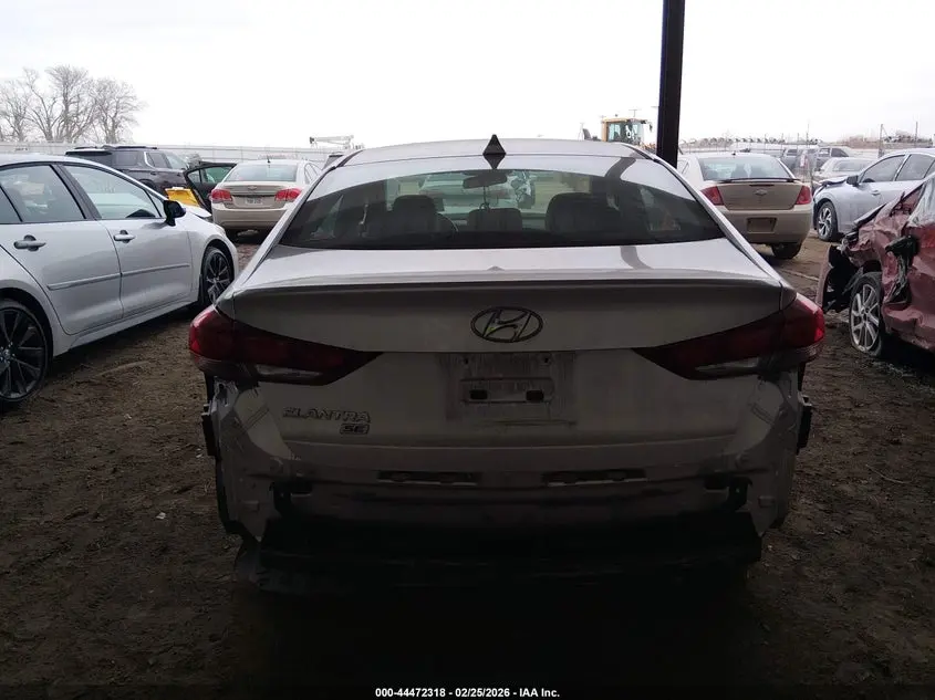 2017 HYUNDAI ELANTRA SE