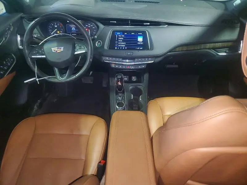 2022 CADILLAC XT4 PREMIUM LUXURY  