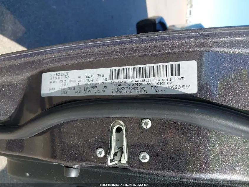 2017 RAM 1500 REBEL  4X4 5'7 BOX