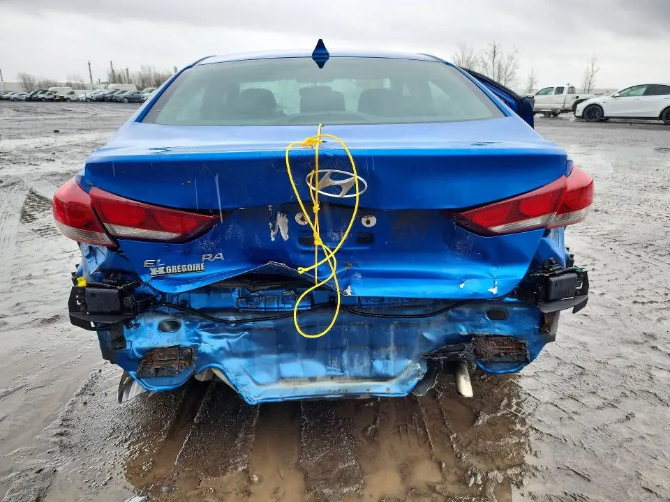 2017 HYUNDAI ELANTRA SE  
