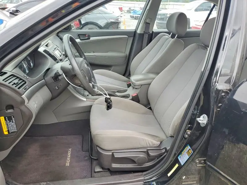 2010 HYUNDAI SONATA GLS  