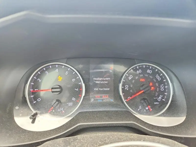 2019 TOYOTA RAV4 XLE  