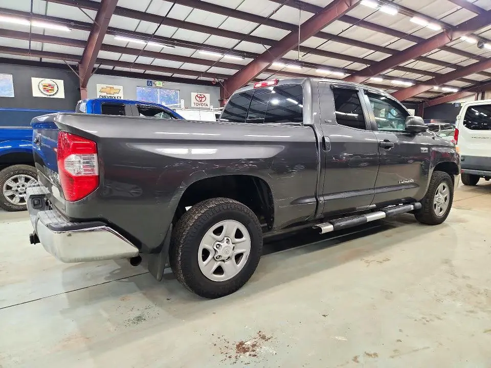 2016 TOYOTA TUNDRA SR5  