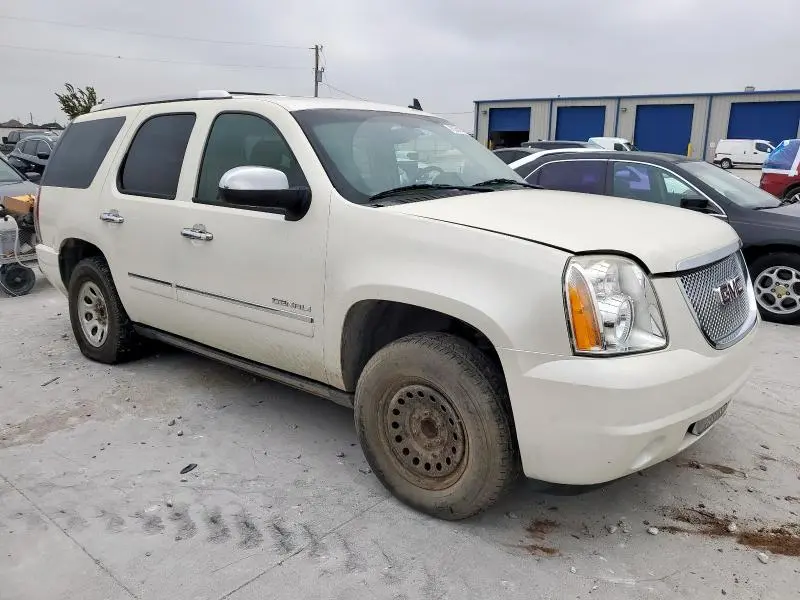2011 GMC YUKON DENALI  