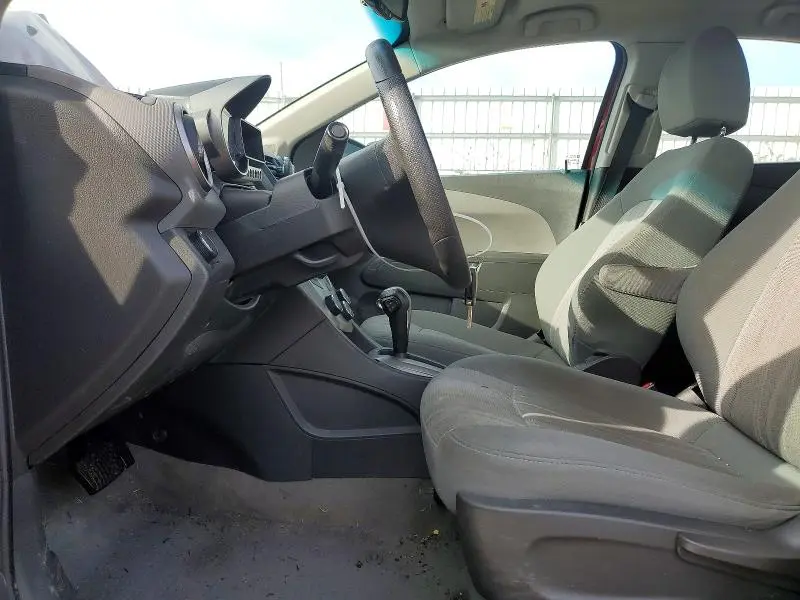 2013 CHEVROLET SONIC LT  