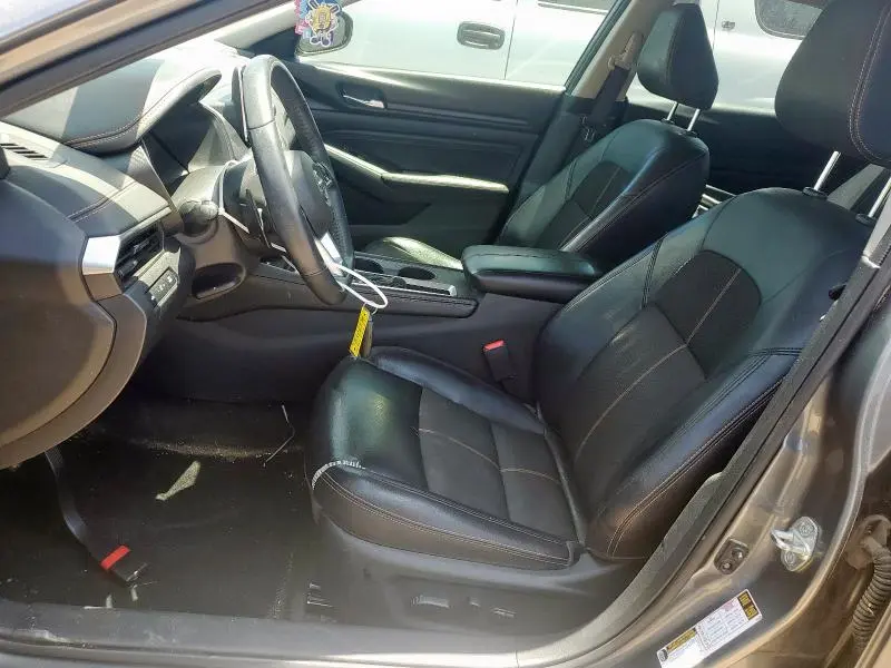 2020 NISSAN ALTIMA SR  