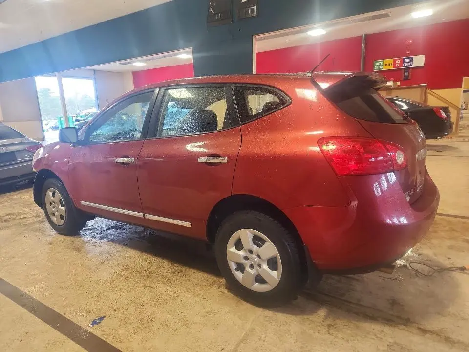 2013 NISSAN ROGUE S  