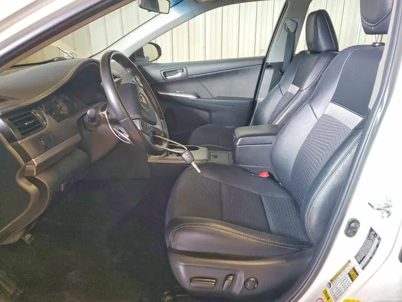 2012 TOYOTA CAMRY SE  