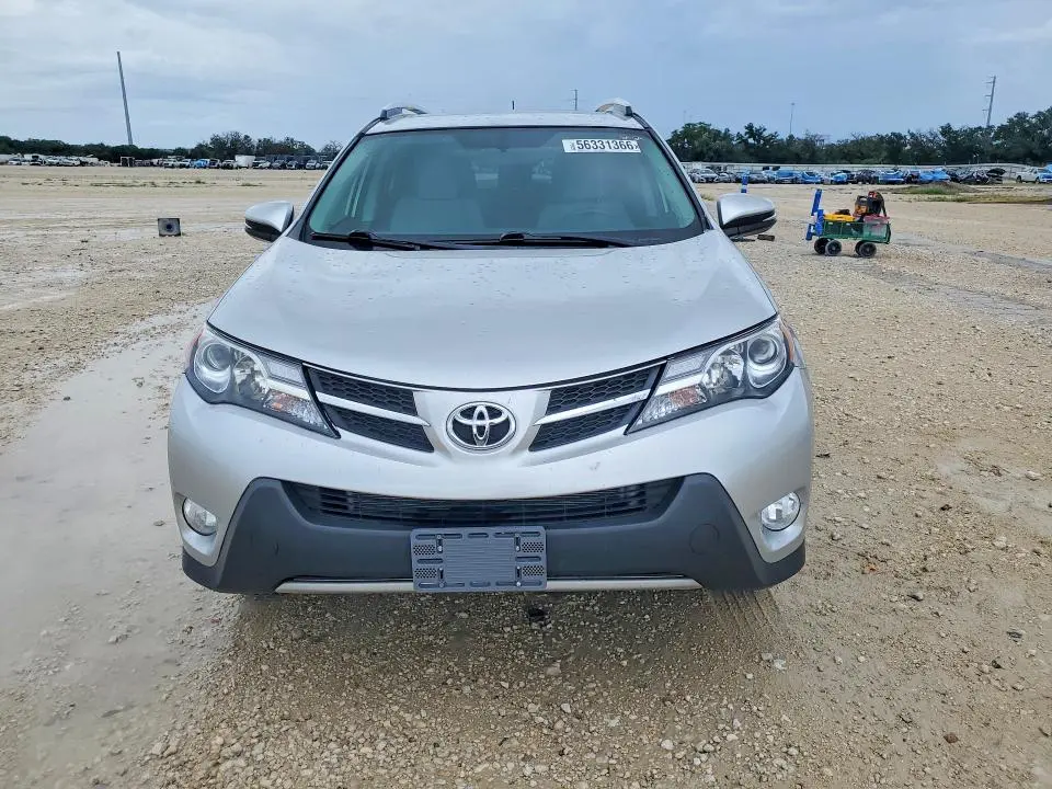 2015 TOYOTA RAV4 XLE  