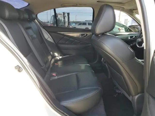 2018 INFINITI Q50 LUXE