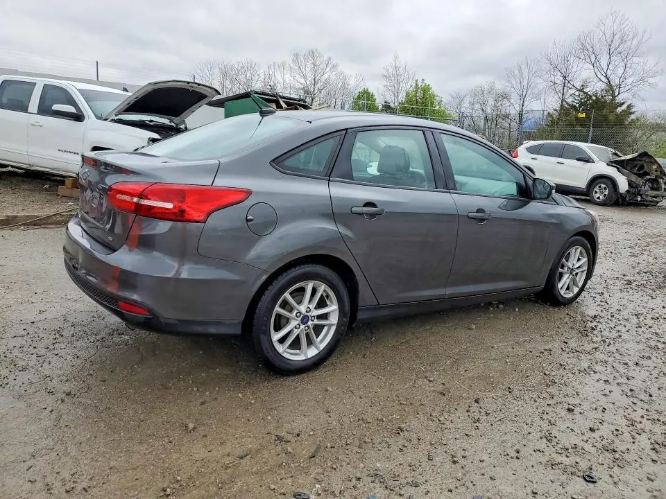 2017 FORD FOCUS SE  