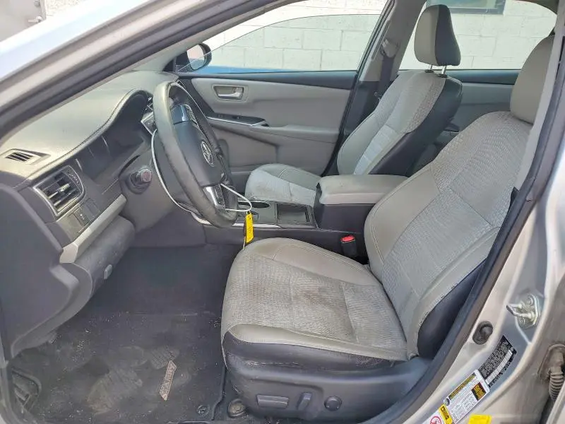 2015 TOYOTA CAMRY SE  