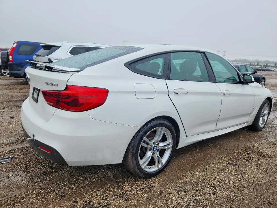 2018 BMW 330 XIGT  