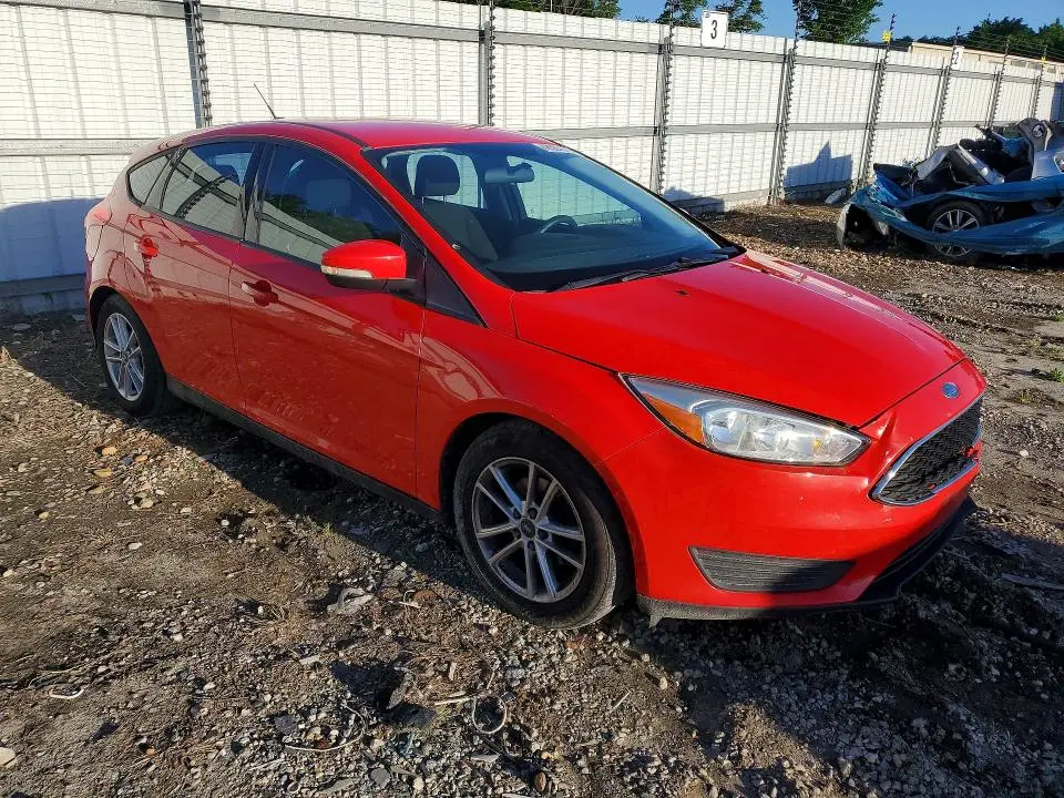 2016 FORD FOCUS SE  