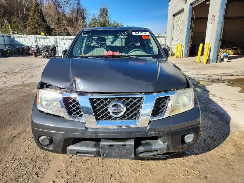 2012 NISSAN FRONTIER S  