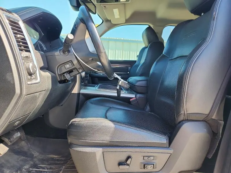 2015 RAM 1500 LARAMIE  