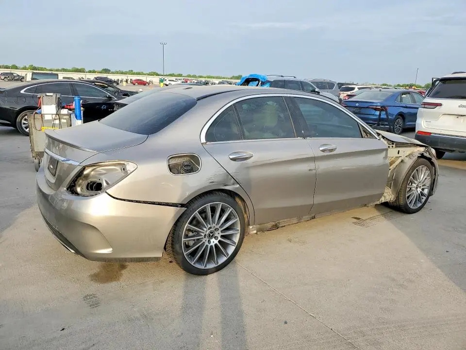2021 MERCEDES-BENZ C 300  