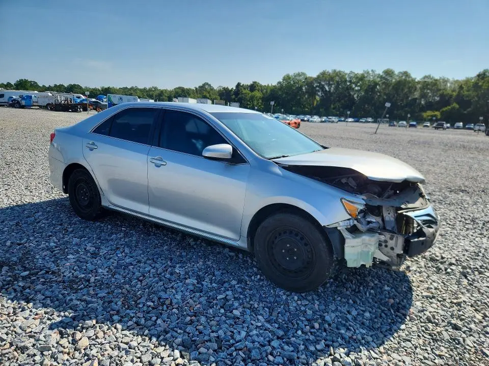2012 TOYOTA CAMRY LE  