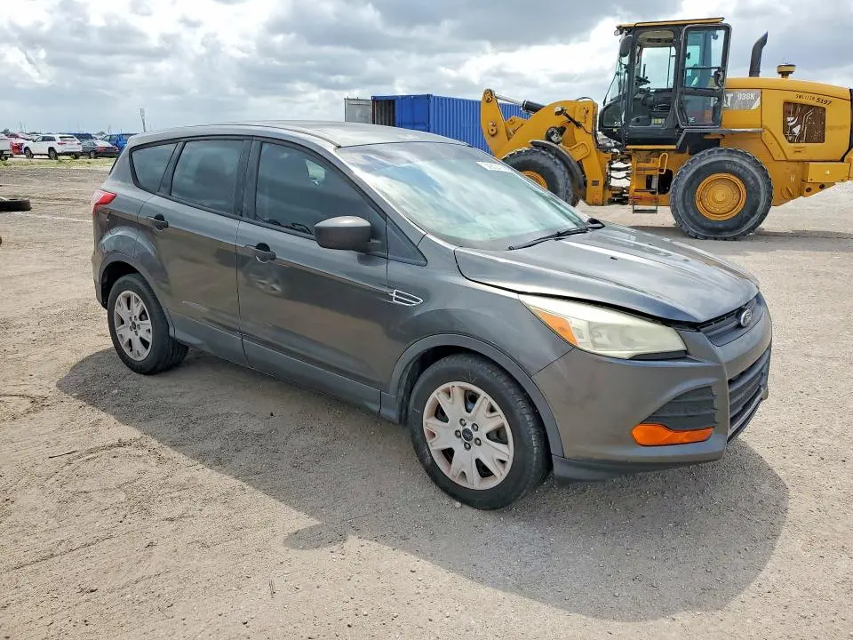 2016 FORD ESCAPE S  