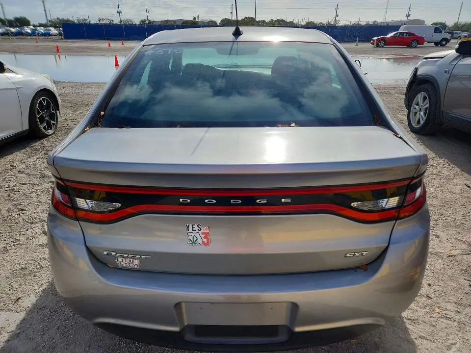 2015 DODGE DART SXT  