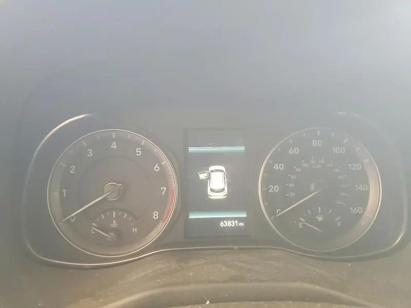 2021 HYUNDAI KONA SE  