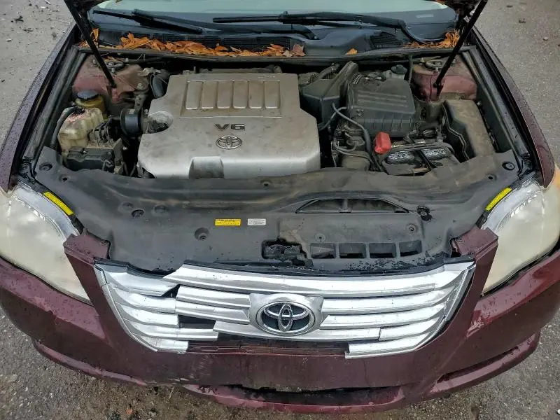 2010 TOYOTA AVALON XL  