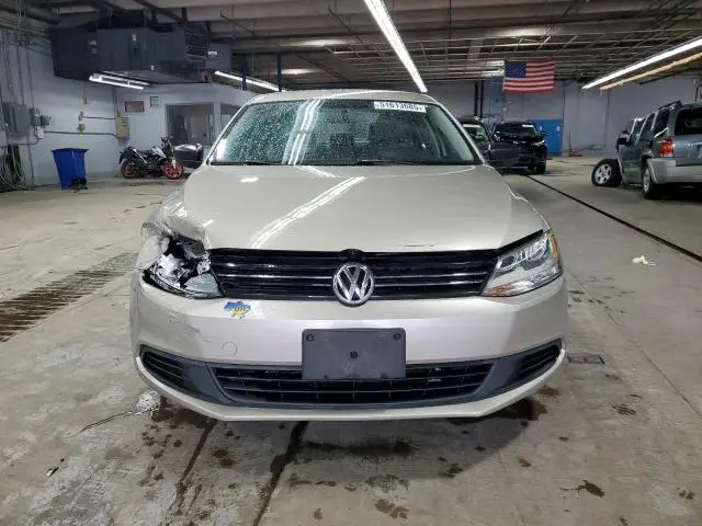 2013 VOLKSWAGEN JETTA BASE  