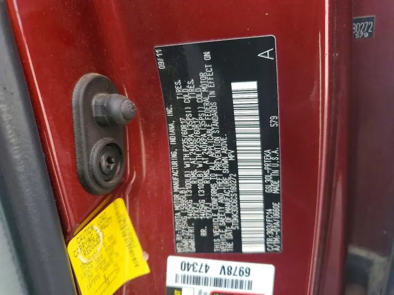 2012 TOYOTA SIENNA LE  