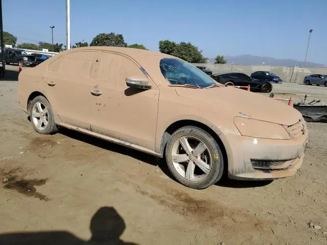 2014 VOLKSWAGEN PASSAT SE  