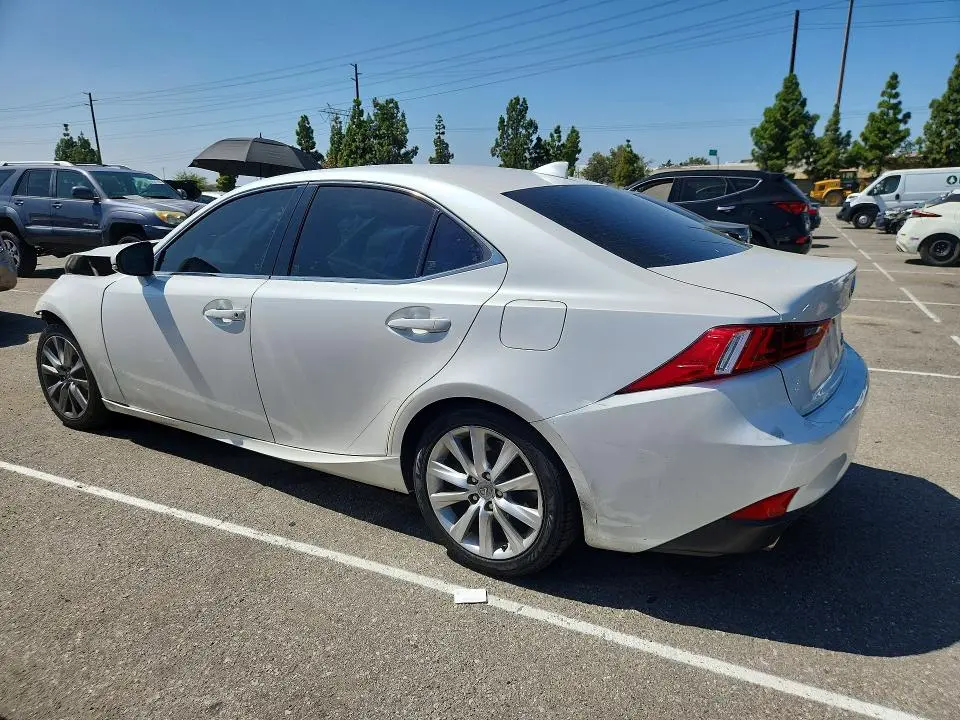 2016 LEXUS IS 200T  